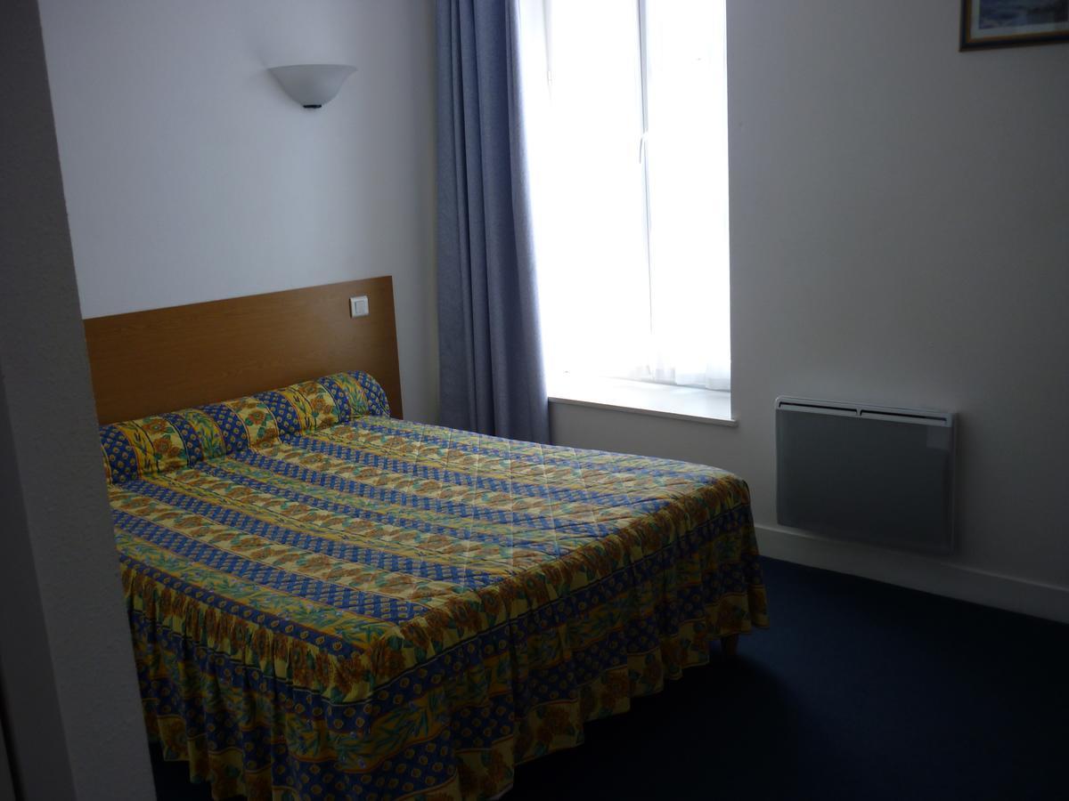 Hotel Neptune Montbard Eksteriør billede